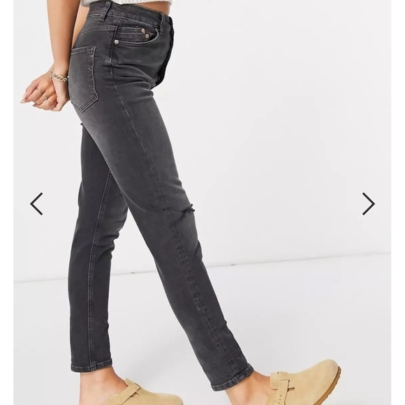 NWT FREE PEOPLE ZURI WASHED BLACK MOM JEANS - 26 - Picture 8 of 17